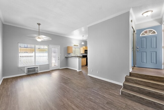 Building Photo - Park Del Amo Apartments