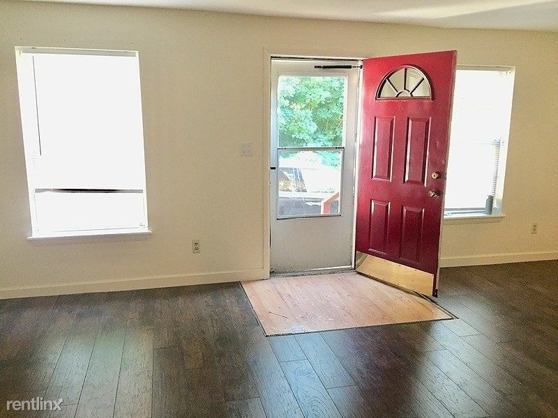 Primary Photo - 3 br, 1 bath House - 1024 Manatawny Street