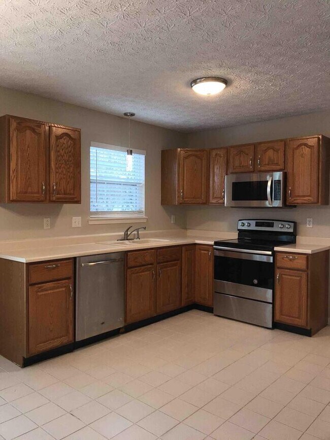 Building Photo - 1580 Winding Creek Trail