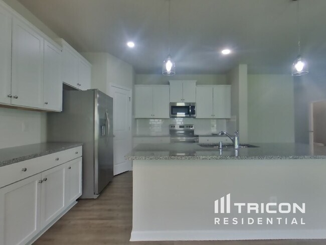Foto del edificio - 1008 Ainsley Creek Dr