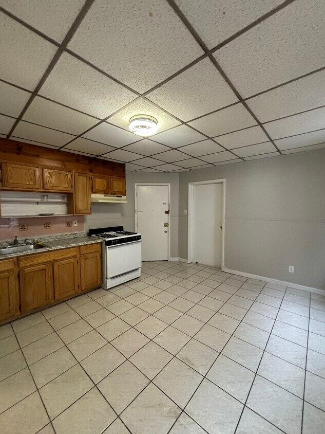 531 4th St 5 - 532 4th St