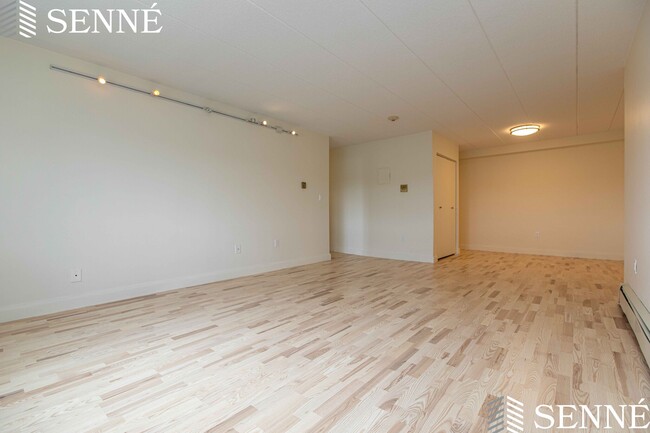 Building Photo - 278 Beacon St