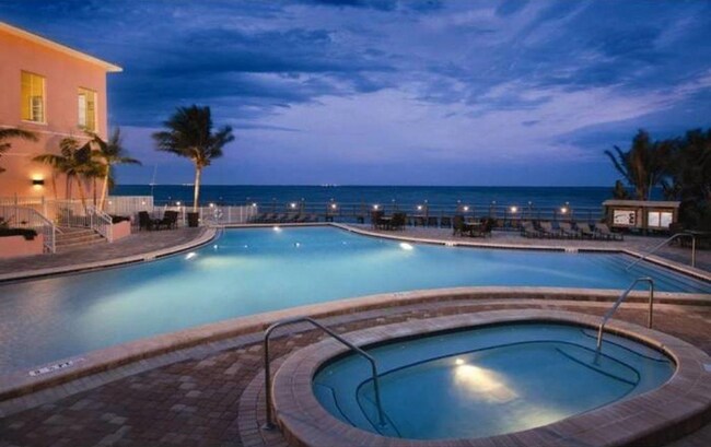 Foto del edificio - 5132 Beach Dr SE