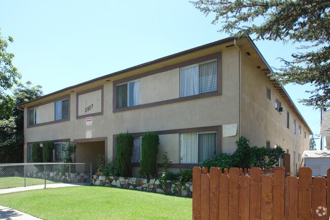 Building Photo - 3827 Tilden Ave