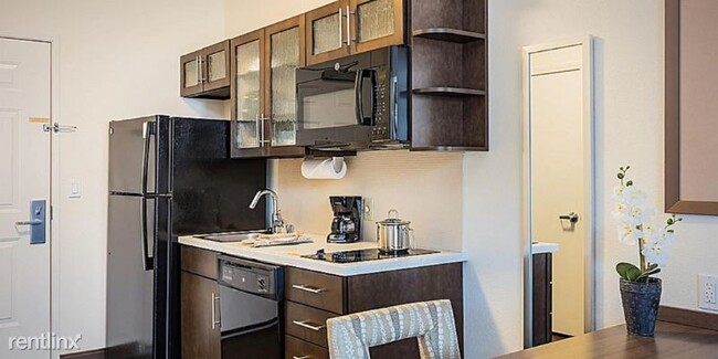 Building Photo - 1 br, 1 bath Condo - 11001 Oakmont St