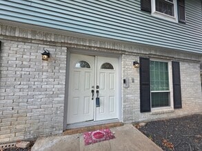 Building Photo - 13830 Burgoyne Rd
