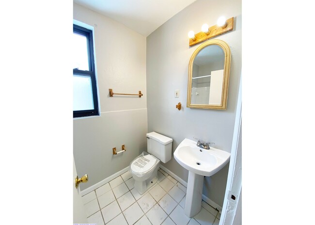 Lowell 599-4 baño - Lowell 599