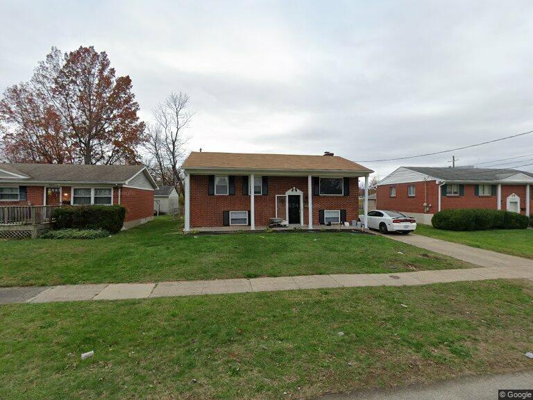 Primary Photo - 3310 Chinquapin Ln