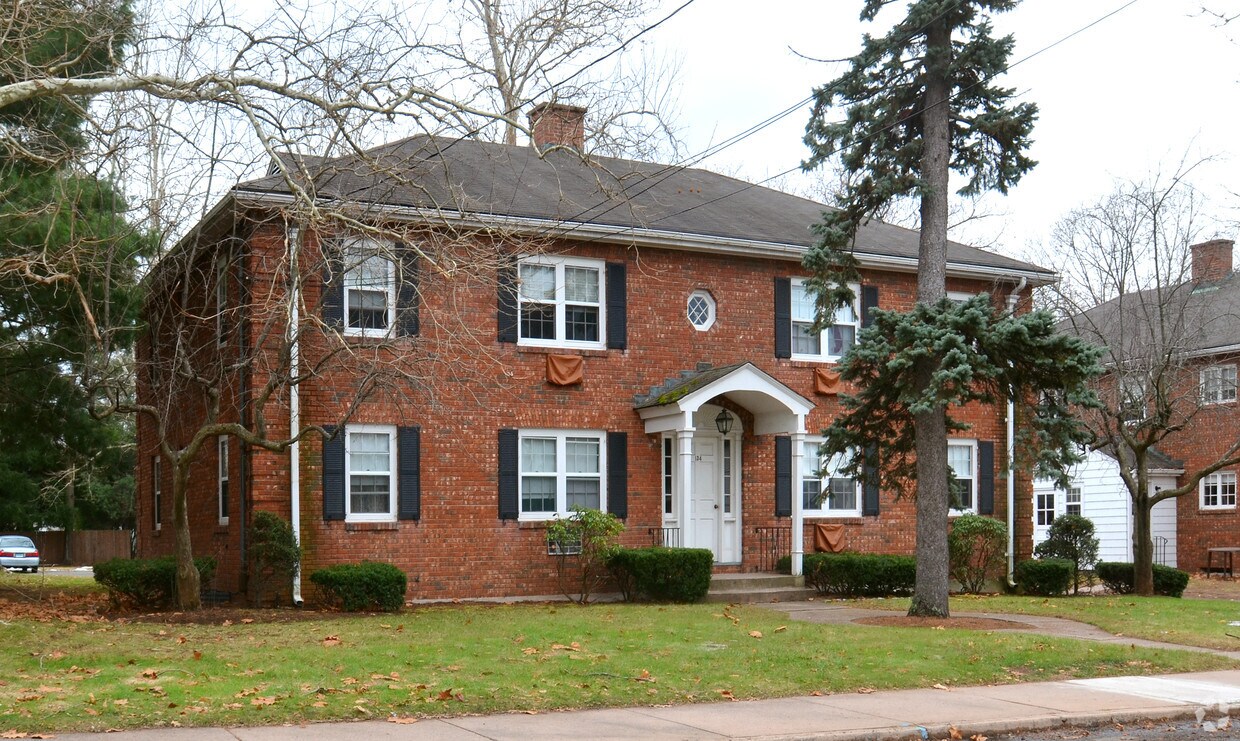 Front of Building Photo - McKee Street Apartments