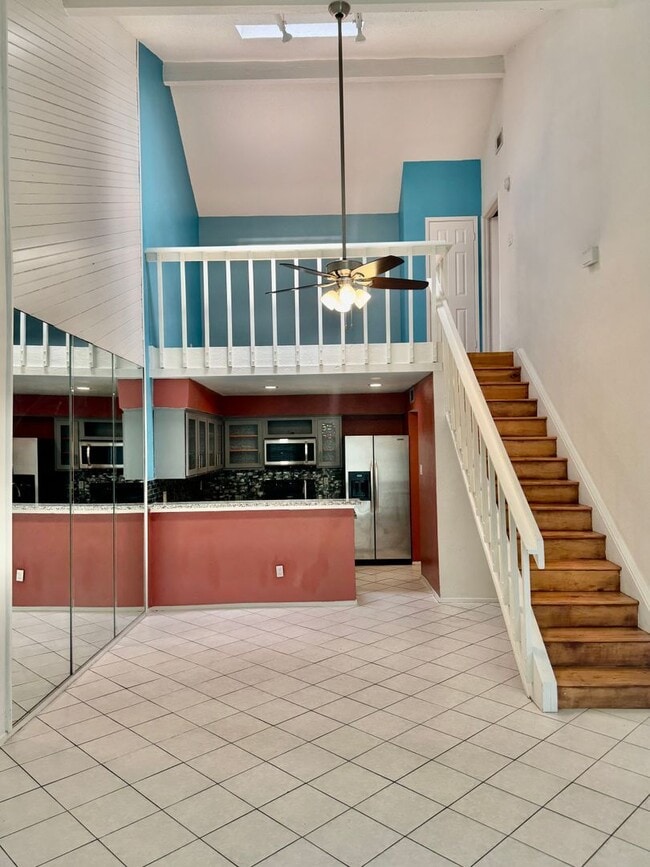 Building Photo - 13038 Leader St