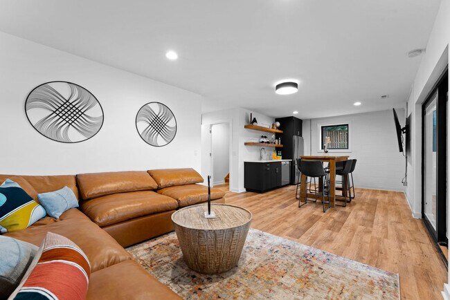 Building Photo - 126 Ski Haven Ln
