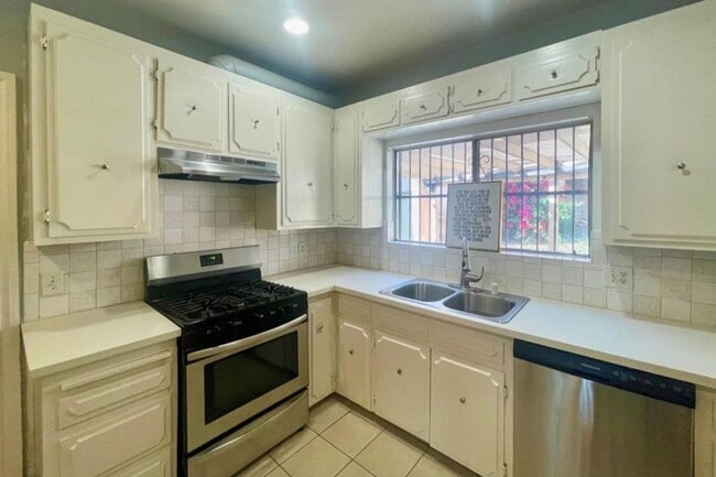 Building Photo - Amazing Home for Rent