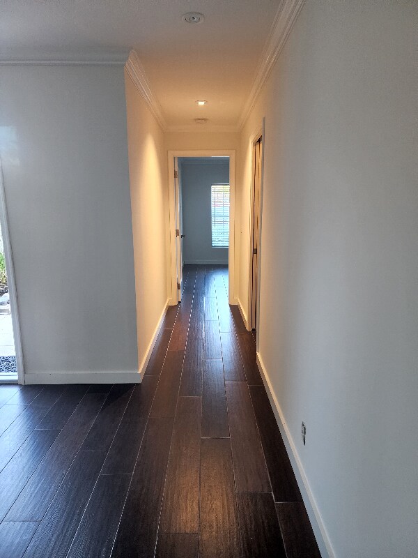 Building Photo - 155 Lakeside Dr