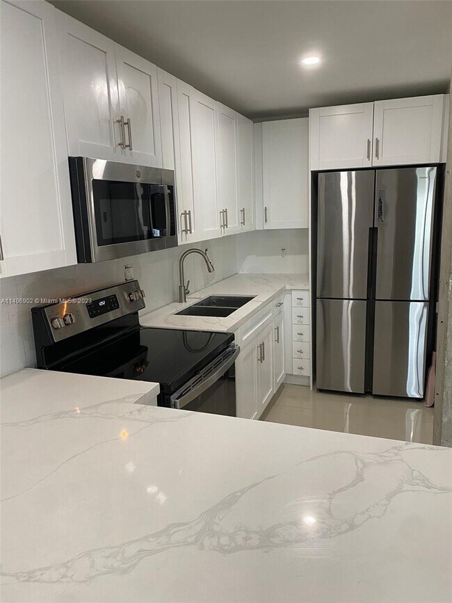 Foto del edificio - 1100 Alton Rd