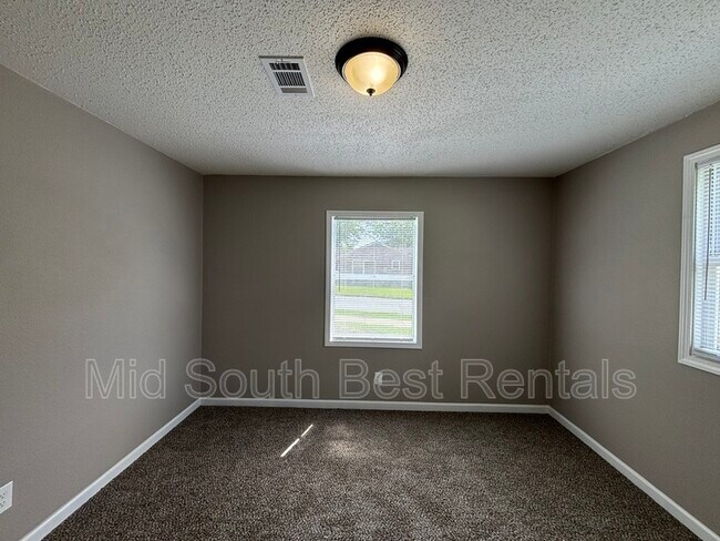 Foto del edificio - 1121 Vestal St