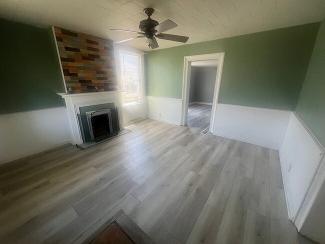 Building Photo - Updated Large 1 Bed/ 1 Bath in Gallipolis City