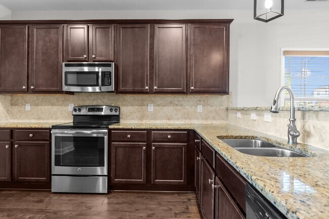 Foto del edificio - Single Family Home near Ft Liberty