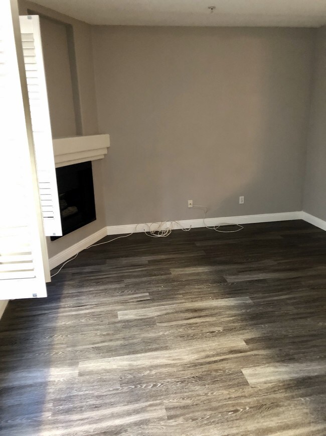 Sala de estar - 7120 La Tijera Blvd
