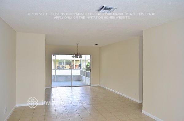 Foto del edificio - 1037 SW 28th Ave