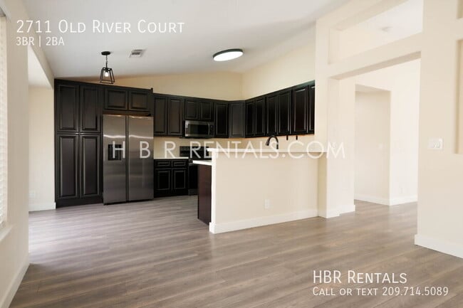 Foto del edificio - 2711 Old River Ct