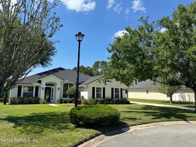 Building Photo - 5539 London Lake Dr W