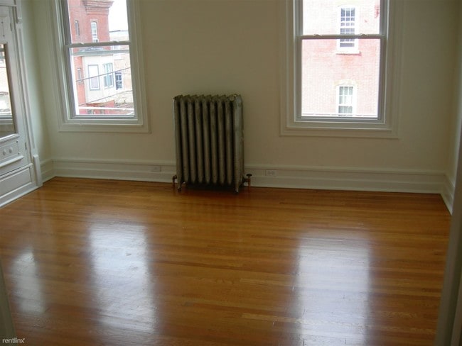 Building Photo - 841 N 24th St