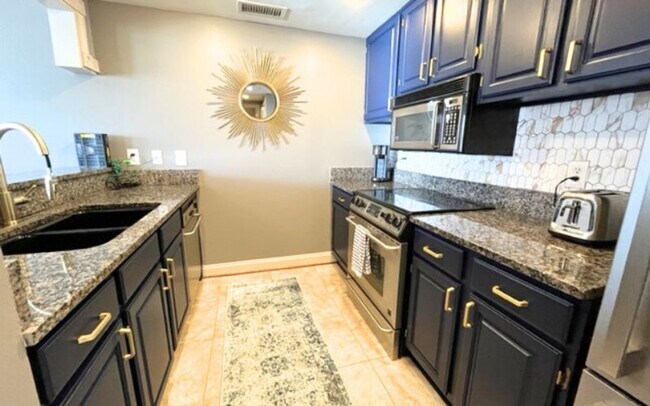 Foto del edificio - 3481 Lakeside Dr NE