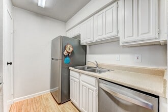 Building Photo - 6001 Reims Rd