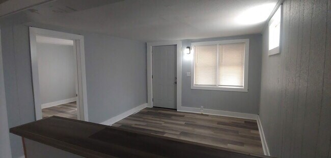 Foto del edificio - 616 W Chambers St