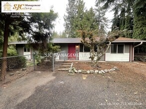 Building Photo - 2515 Olympic Blvd