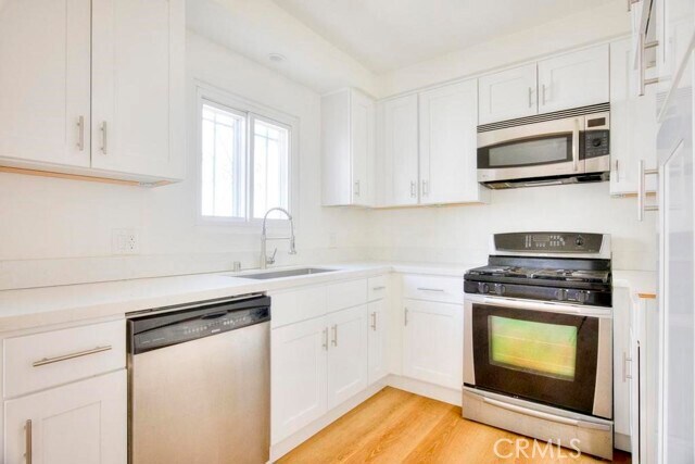 Foto principal - 917 E La Palma Dr