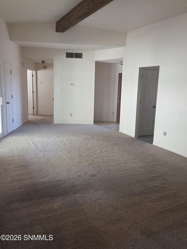 Building Photo - 3113 Las Placitas Rd