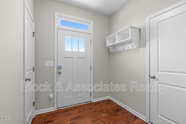 Building Photo - 126 Churment Ct