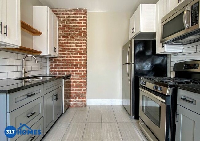 Building Photo - Renovated Garfield Park 2BD/1.5BA