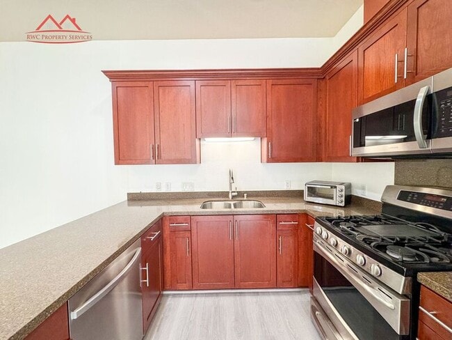 Foto del edificio - 20128 Stevens Creek Blvd