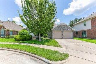 Building Photo - 16307 Cobble Springs Ct