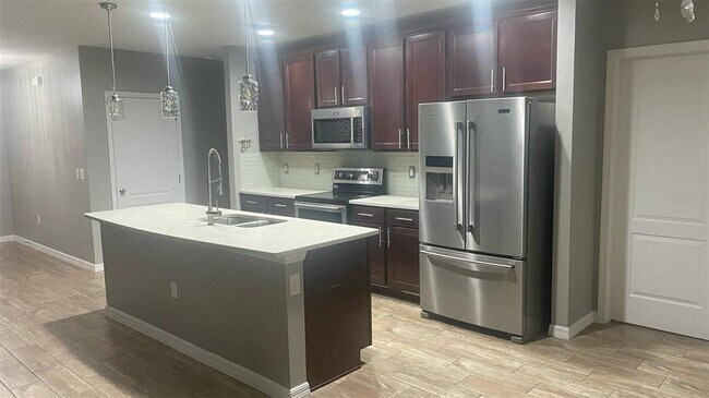 Building Photo - 433 Sardinia Cir