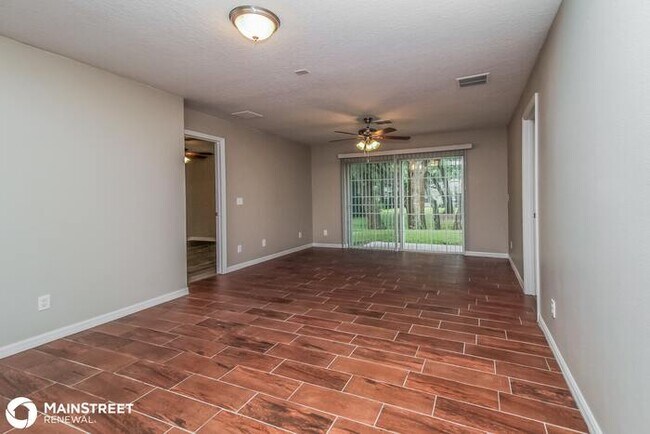 Foto del edificio - 1353 Clarcona Rd, Apopka, FL 32703