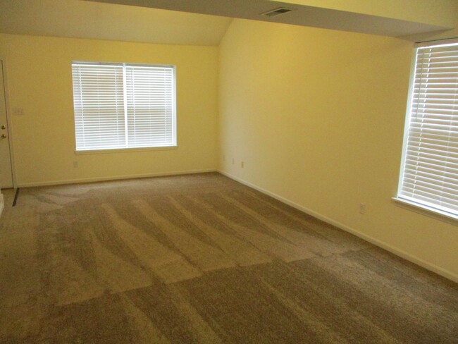 Building Photo - 3522-3524-3524 Prescott Dr