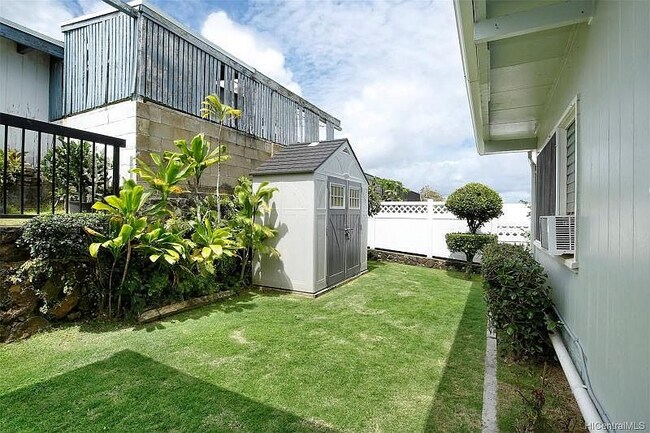 Building Photo - 1132 Mapuana St