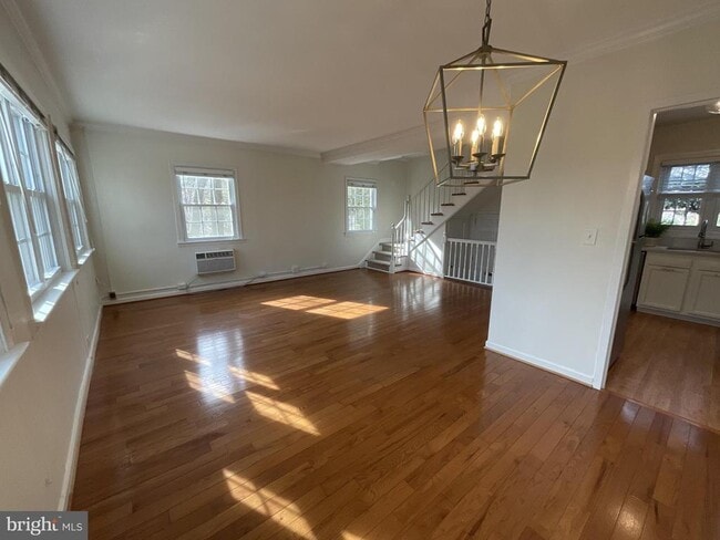 Foto del edificio - 1927 N Quaker Ln