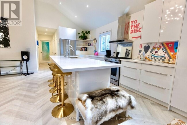 Photo du bâtiment - 44 Baycrest Ave