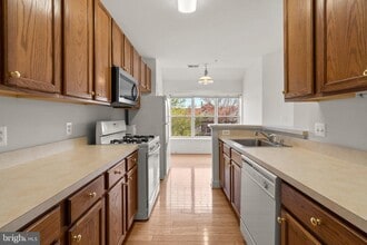 Building Photo - 2150 Troon Overlook