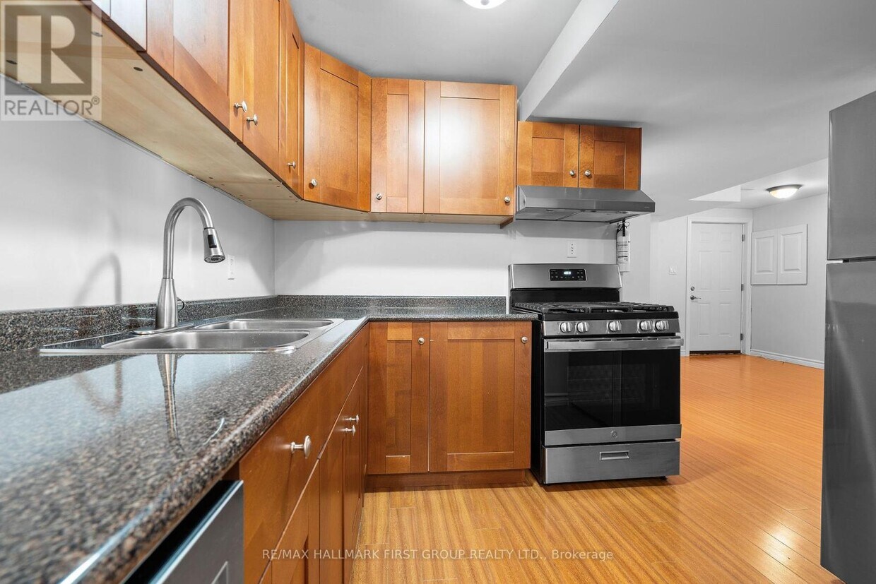 Primary Photo - 23 Elephant Hill Dr