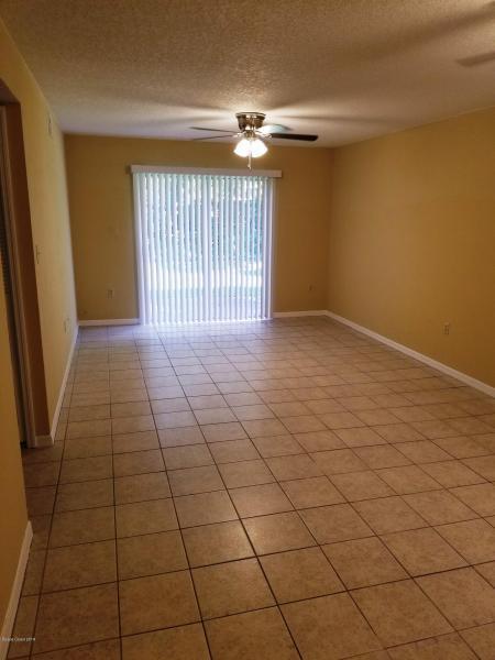 Foto del edificio - 2280-2286 Fox Hollow Dr.