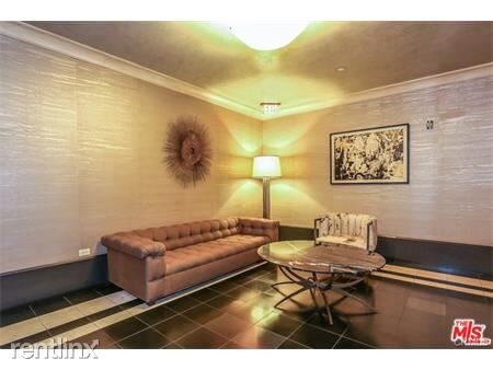 Foto del edificio - 1645 Vine St