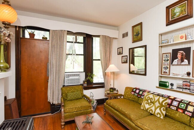 Foto del edificio - 2819 W Shakespeare Ave