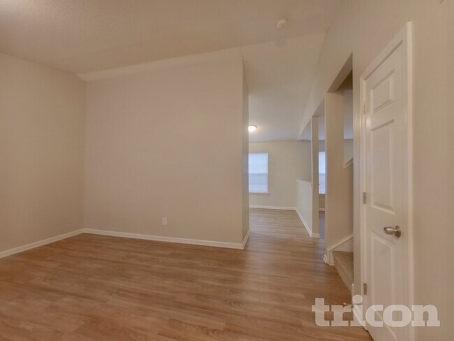 Foto del edificio - 4932 Aldersbrook Dr