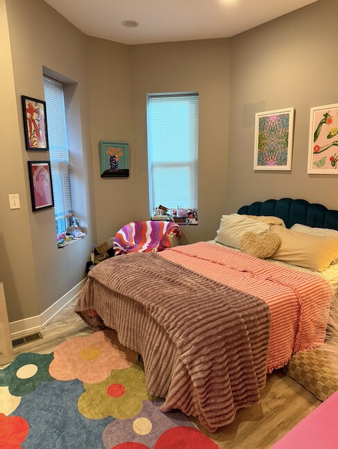 Dormitorio - 2019 N Sawyer Ave