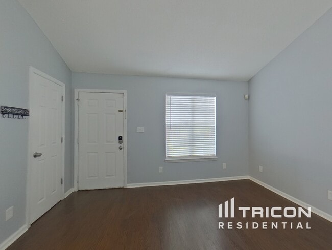 Building Photo - 3539 Oak Leaf Ct